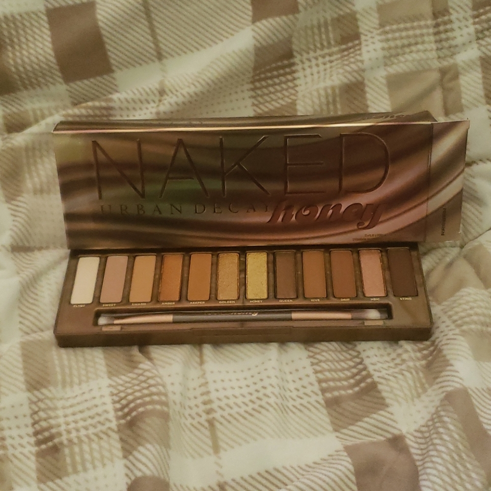 [NEW] UD NAKED 🍯 HONEY 🍯